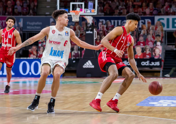 辽宁男篮以 辽宁男篮以